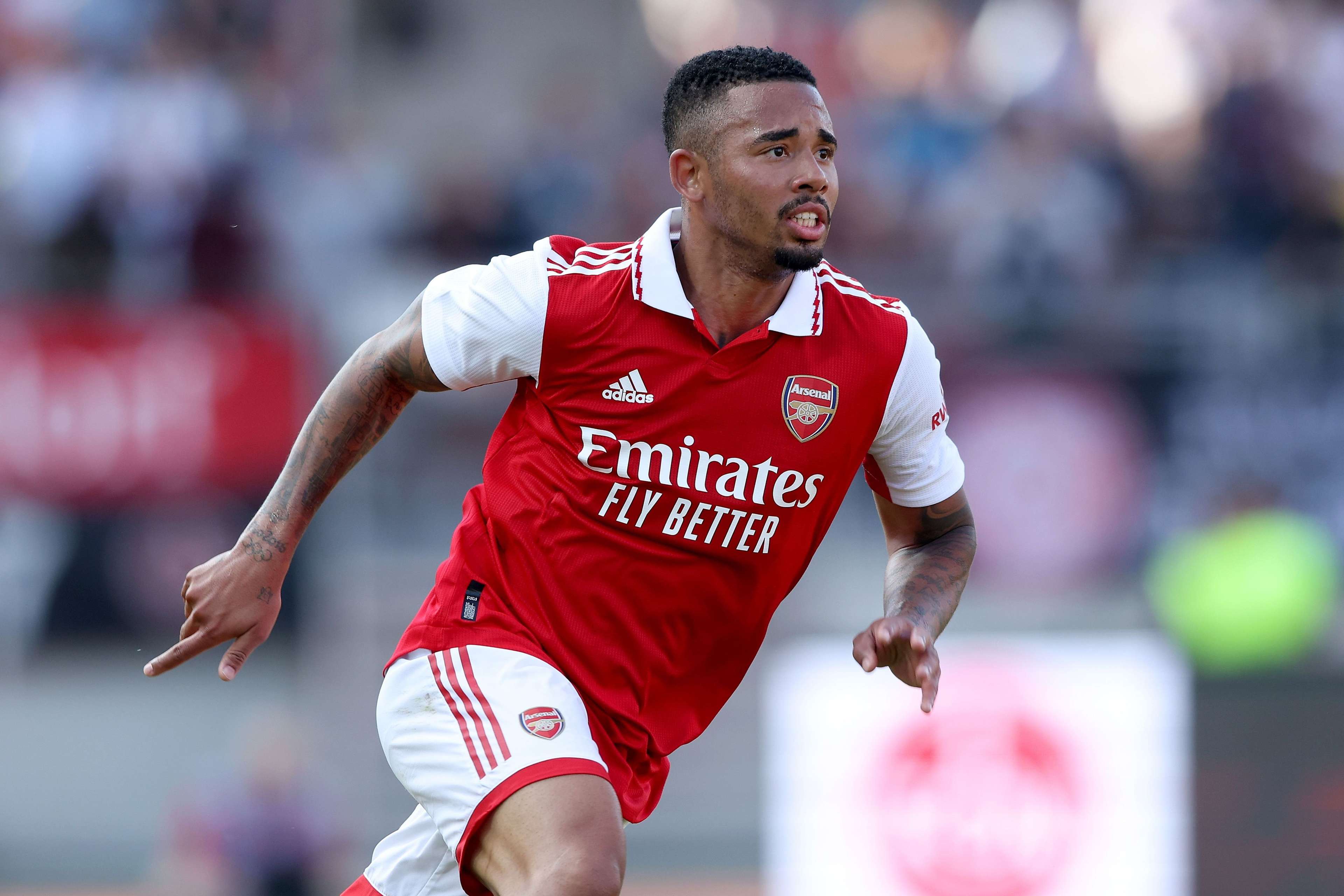 梅西通过不 梅西通过不