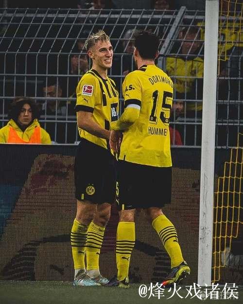 德媒:施洛特贝克在等待豪门,多特可能强硬应对 德媒:施洛特贝克在等待豪门,多特可能强硬应对